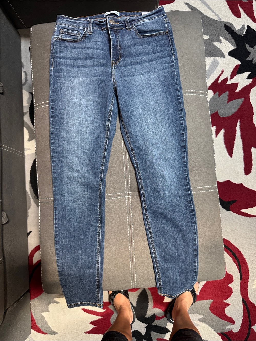 Women’s Studio Blue Slim Fit Skinny Jeans in Medium Blue Wash